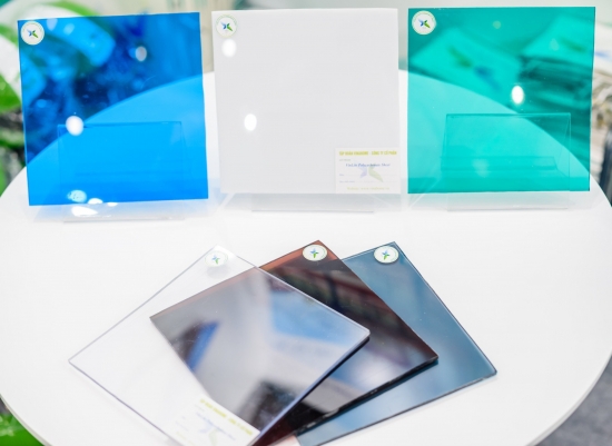 Tấm lợp lấy sáng đặc 5mm (ly)