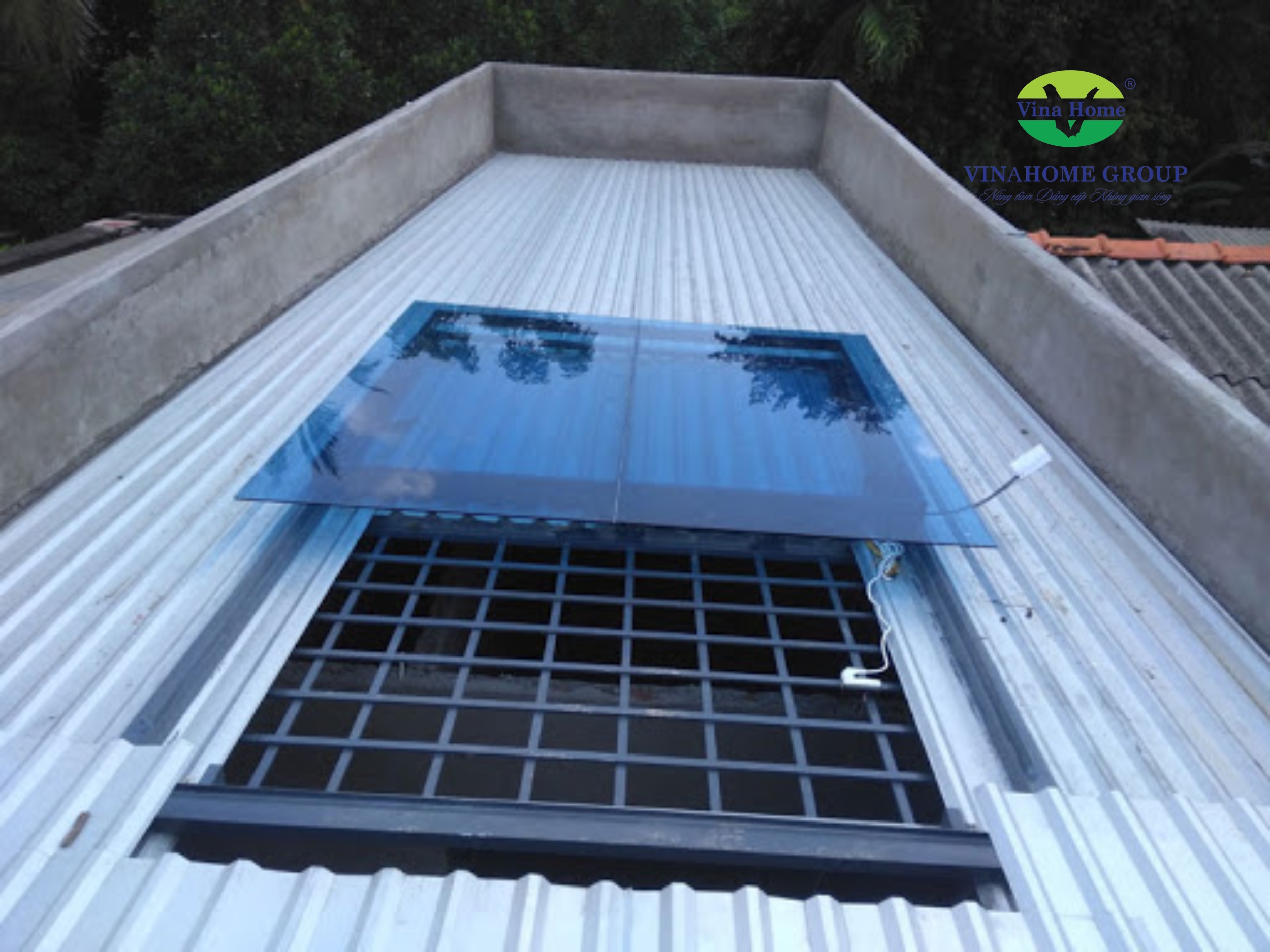 Công trình tôn và nhựa Poly