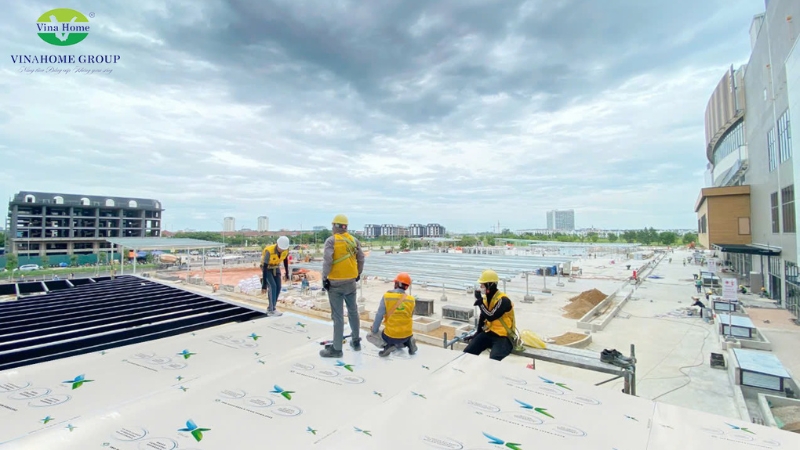 Khi nào nên kết hợp mái nhựa Polycarbonate với tôn?